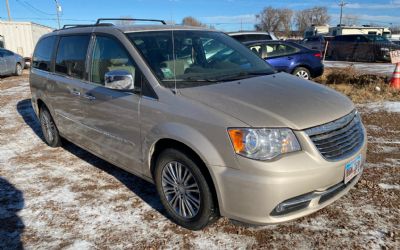 Photo of a 2014 Chrysler Town And Country for sale