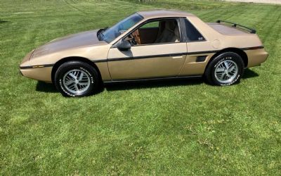 Photo of a 1987 Pontiac Fiero Sport 2DR Coupe for sale