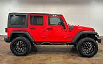 2017 Wrangler Thumbnail 25