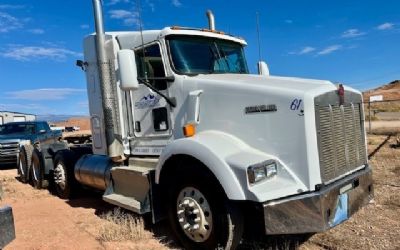 Photo of a 2014 Kenworth T800 Sleeper for sale