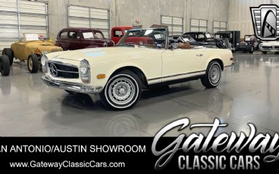 Photo of a 1969 Mercedes-Benz 280 SL for sale