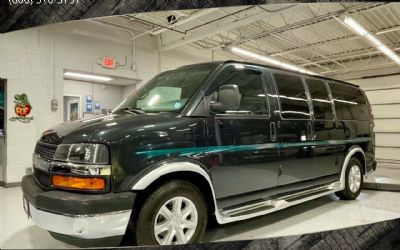 2004 Chevrolet Express 1500 3DR Cargo 135 In. WB