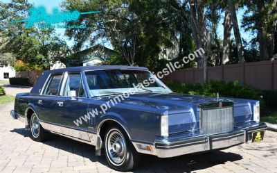 Photo of a 1983 Lincoln Mark VI Emilio Pucci Edition 1983 Lincoln Continental for sale