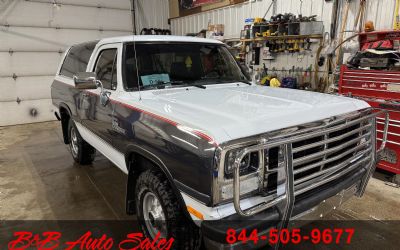 Photo of a 1993 Dodge Ramcharger 4WD LE for sale