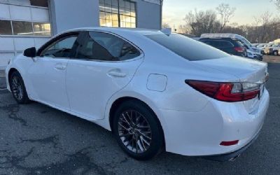 Photo of a 2018 Lexus ES Sedan for sale