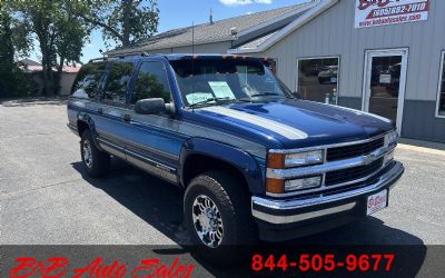 Photo of a 1995 Chevrolet Suburban 2500 Classic for sale