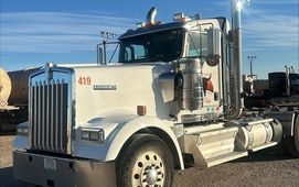 Photo of a 2023 Kenworth W900 Daycab Tractor Semi for sale