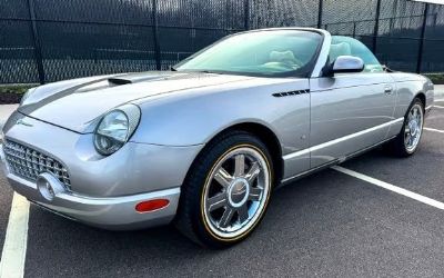 Photo of a 2004 Ford Thunderbird for sale