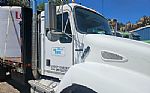 1999 Kenworth T300