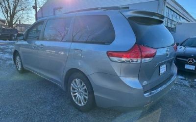 Photo of a 2013 Toyota Sienna Van for sale