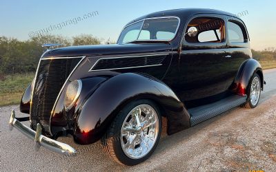 Photo of a 1937 Ford Deluxe Tudor Sedan for sale