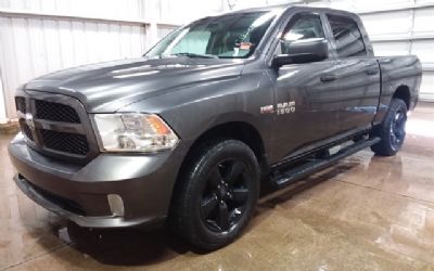 2016 RAM 1500 Express Crew Cab 4WD