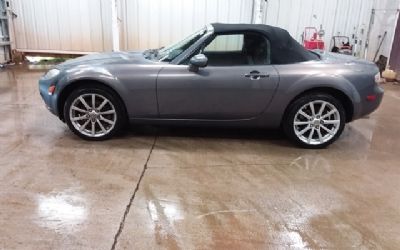 Photo of a 2006 Mazda MX-5 Miata Sport for sale