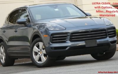 Photo of a 2019 Porsche Cayenne SUV for sale