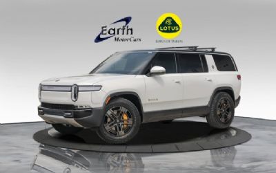 2023 Rivian R1S Adventure All Terrain Package