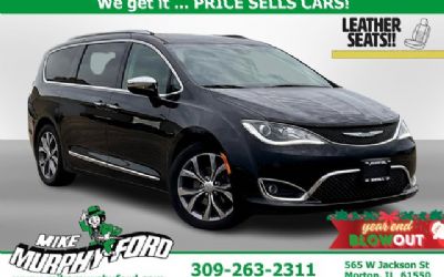 Photo of a 2017 Chrysler Pacifica Limited for sale