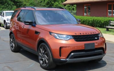 Photo of a 2020 Land Rover Discovery HSE Luxury SUV for sale