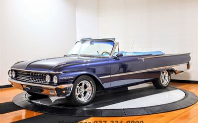 Photo of a 1961 Ford Galaxie Sunliner Convertible for sale